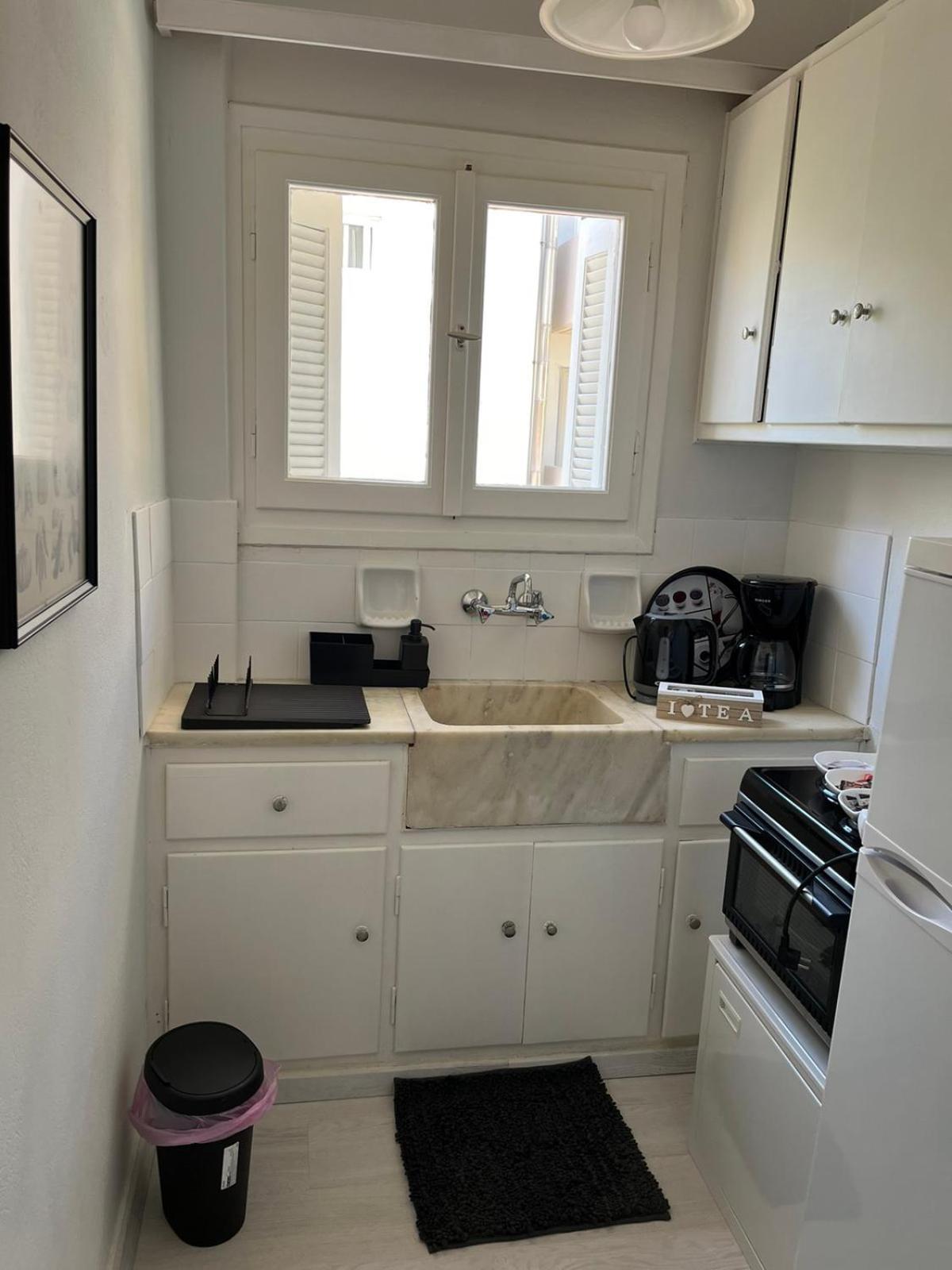 Sea View Apartments Near Athens Airport Артемида Екстериор снимка