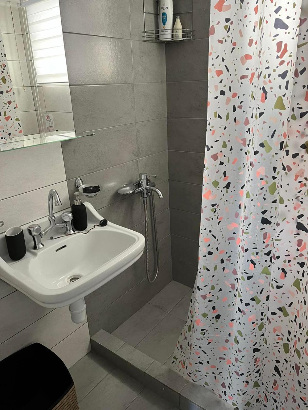 Sea View Apartments Near Athens Airport Артемида Екстериор снимка